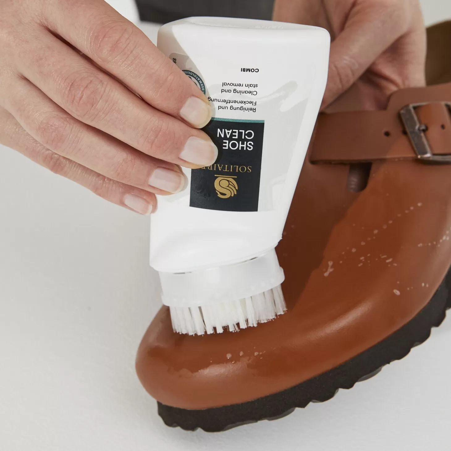 shoe_clean_met_borstel_8.webp Best Sale Shoe Clean Met Borstel Dames Schoenonderhoud