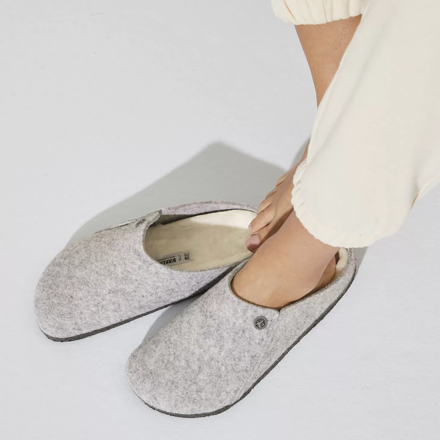 zermatt_lamsvel_10.webp Hot Zermatt Lamsvel Heren Pantoffels